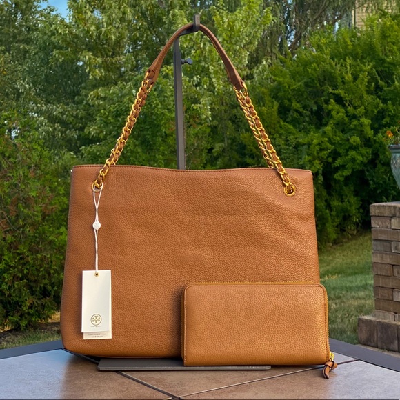 NWT Tory Burch Britten Tote & Wallet Set - Picture 2 of 6